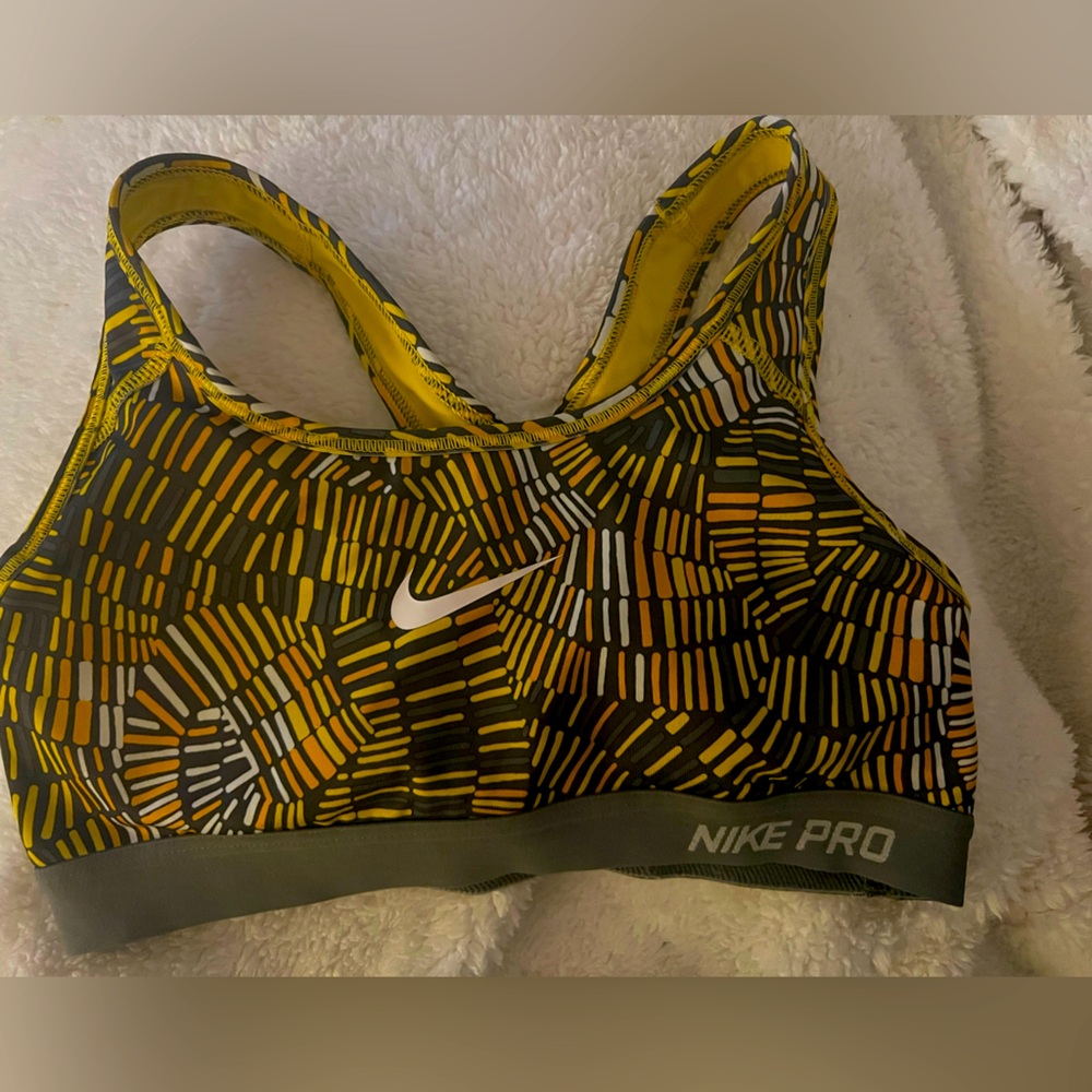 Nike Pro Dri-Fit Sports Bra